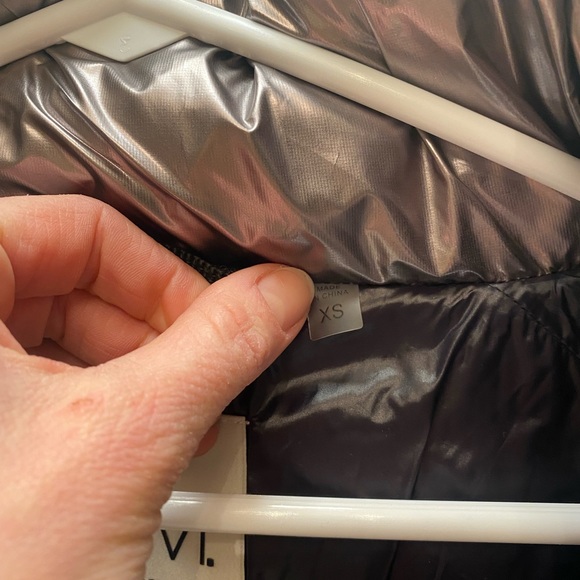 Sam. Puffer Jacket. - Picture 2 of 6